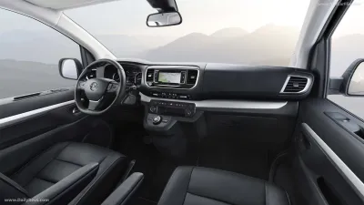 Zafira Life